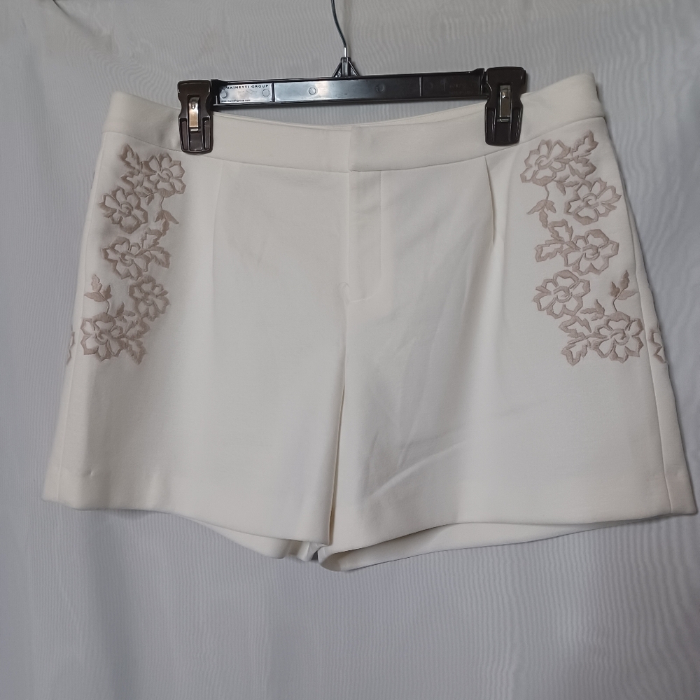 CATHERINE MALANDRINO Ivory Bella Shorts Tan Embroidered. Size 10